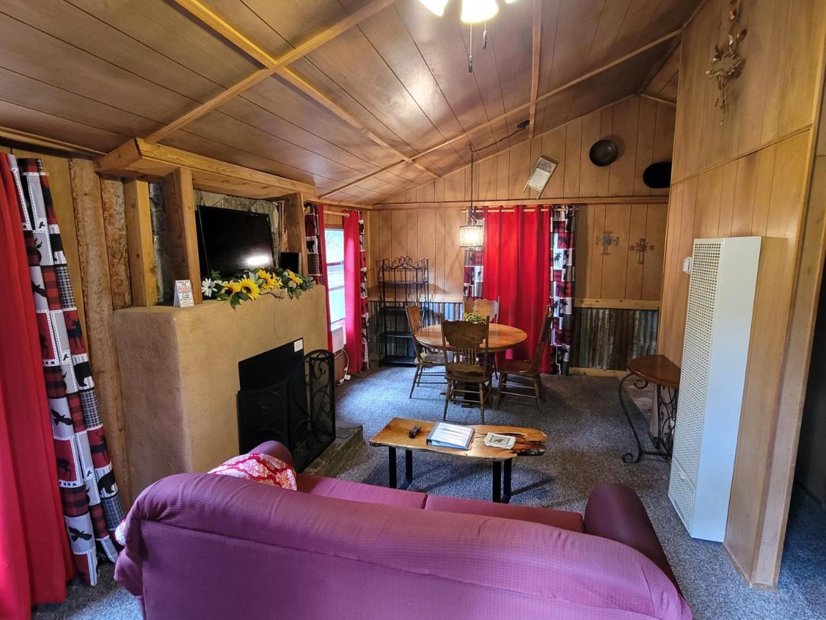Sierra Blanca Cabins Hotell Ruidoso Exteriör bild