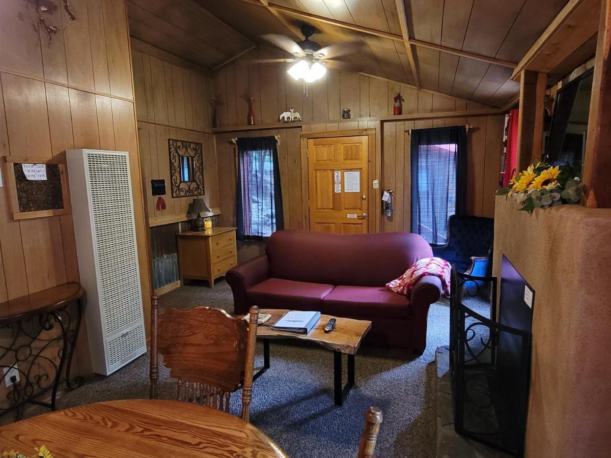 Sierra Blanca Cabins Hotell Ruidoso Exteriör bild